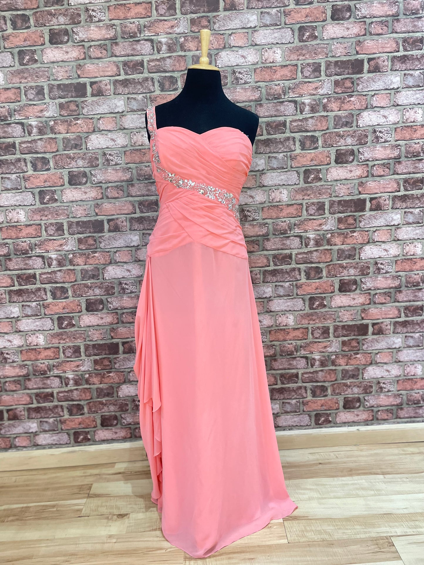 Viola Chan Evening dress