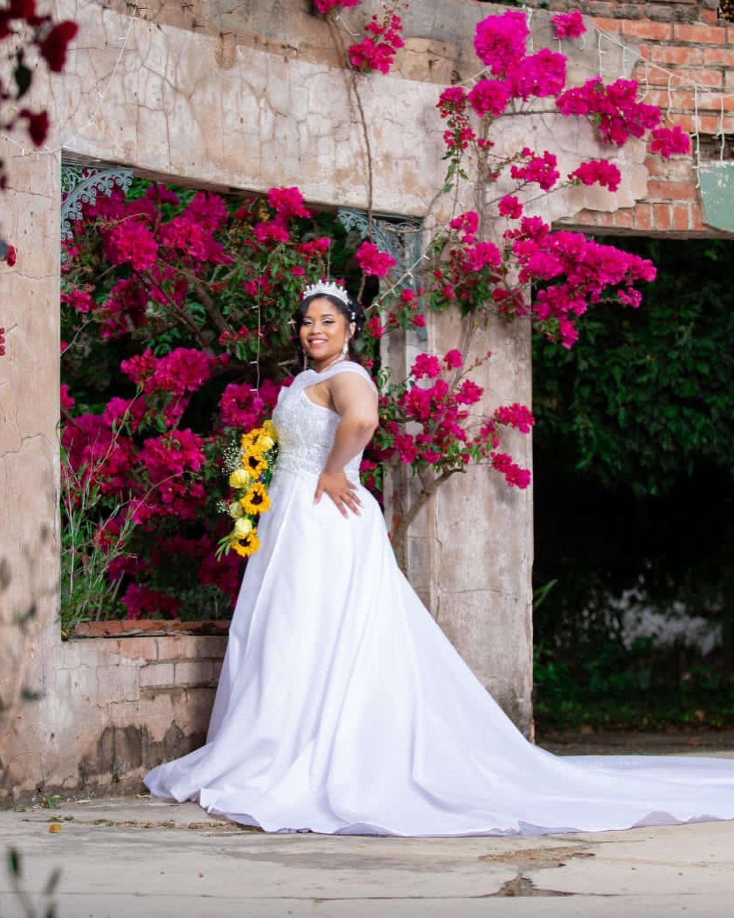 Make to Rent Wedding Dresses