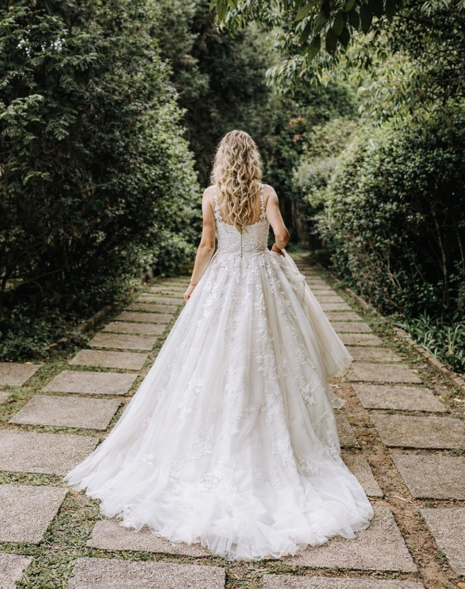 Pre-loved A-line wedding dress